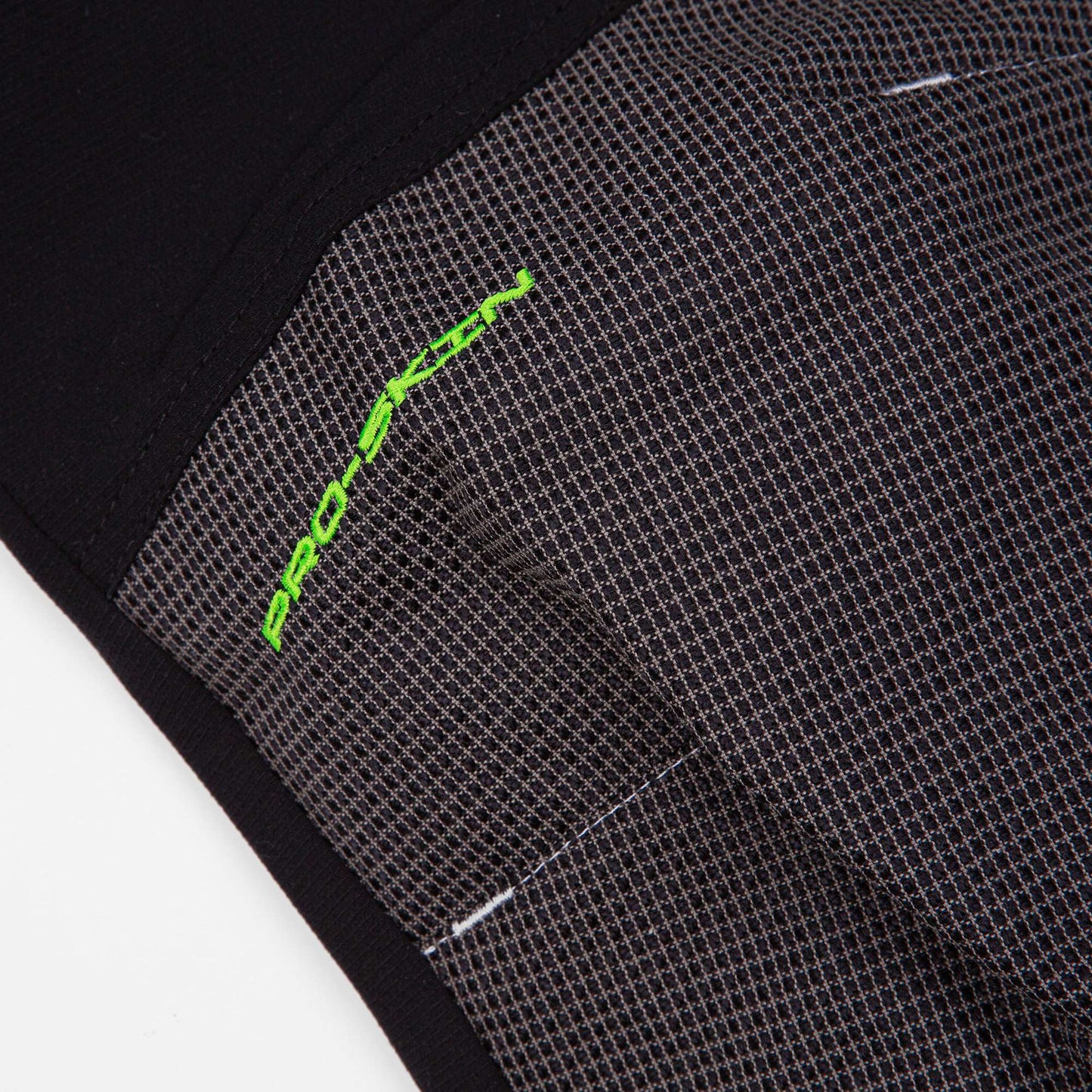 AT4185 Arborflex Pro Skin - Black