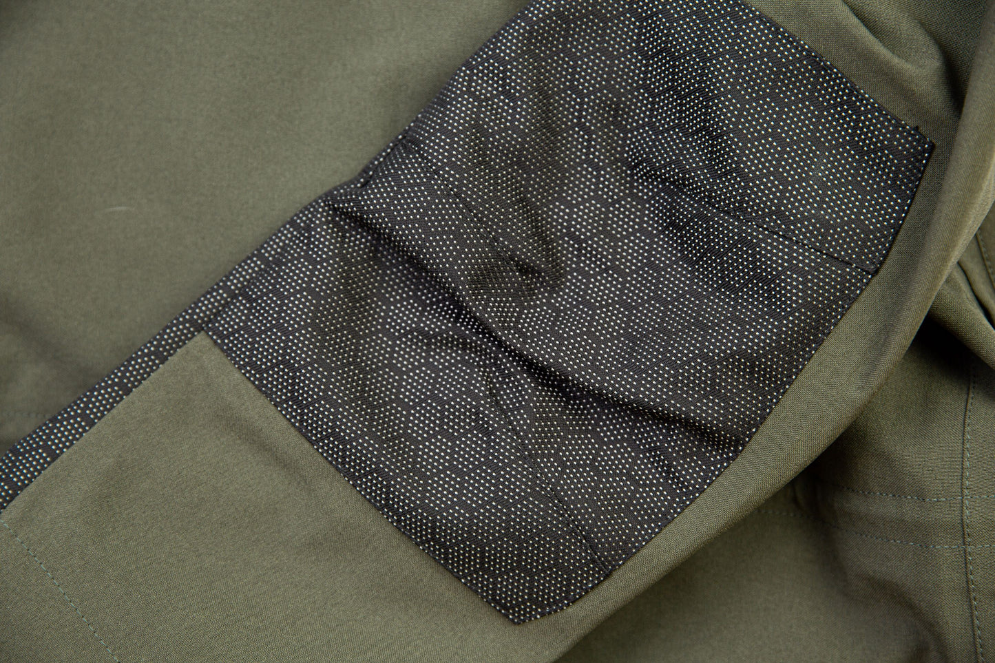 AT4460 - Heavy Duty Half Zip Breathedry® Smock - Olive