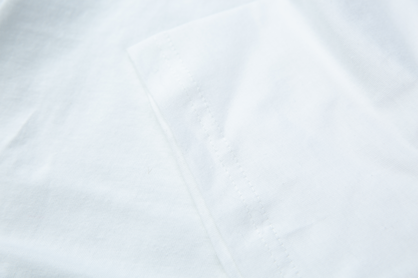 AT5006 White Short Sleeve T-Shirt Short