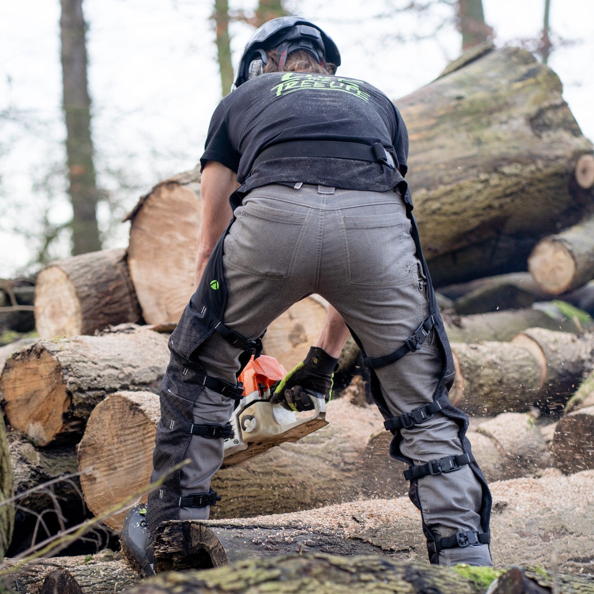 AT4009(US) Arbortec Chainsaw Chaps Front Protection - Black - Arbortec Forestwear